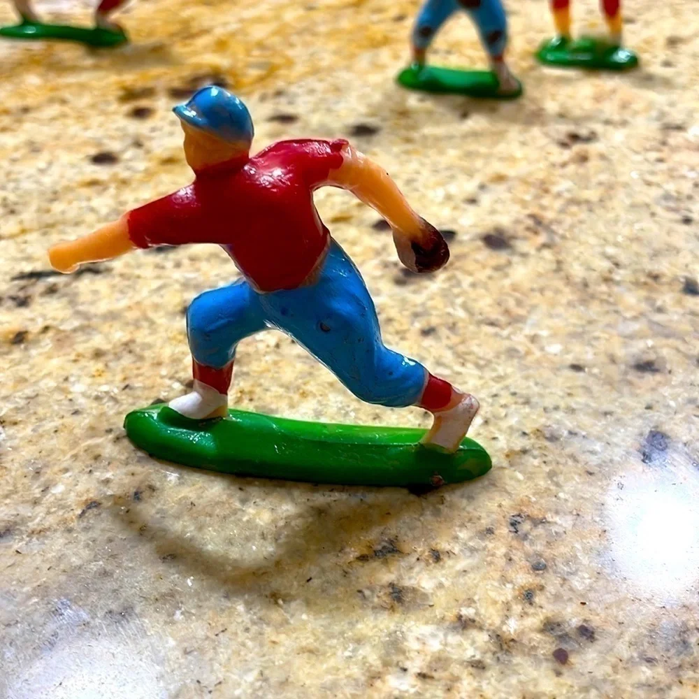 Vintage Baseball Player cake toppers Hong Kong